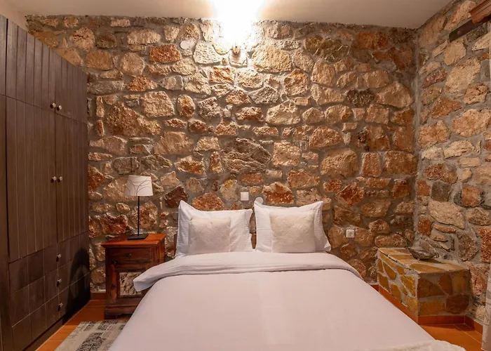 Maria Synikia Mesi Trikalon