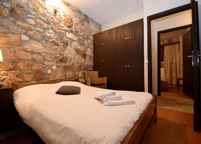 Maria Villa Synikia Mesi Trikalon